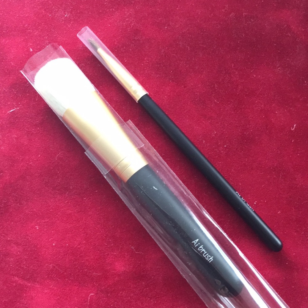 Kumano natural hair foundation lip brush set NEW